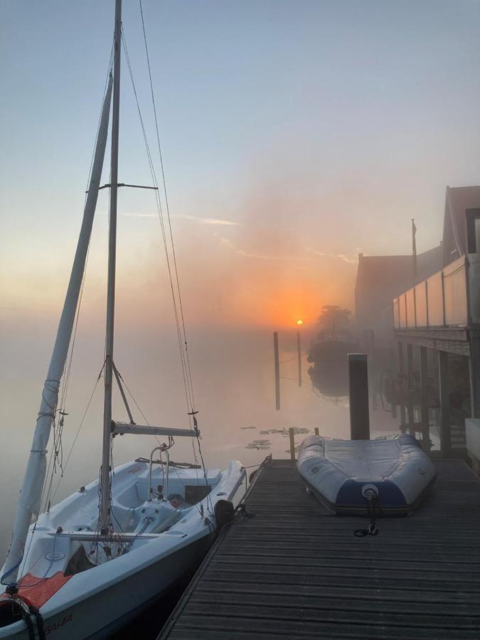 B&B Ganzendiep Aan Het Water Grafhorst Екстер'єр фото